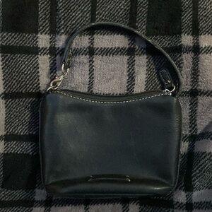 Sonoma Black Wristlet zip up
